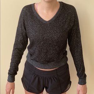 black/ gray heathered V-neck sweater